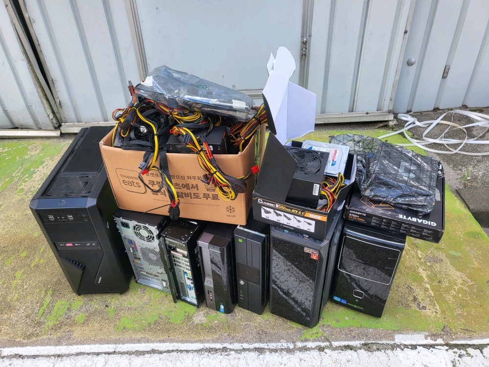 경기도 고양시 일산동구 장항동 방문 고객 컴퓨터 및 부품 매입 현장 사진
